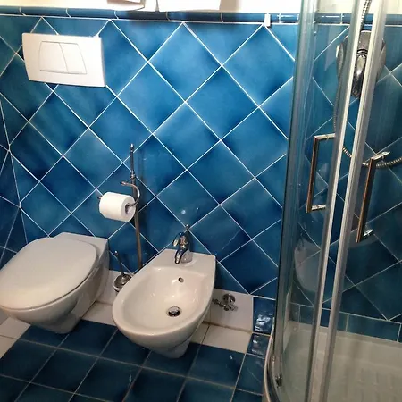 Hotel La Conchiglia 3*